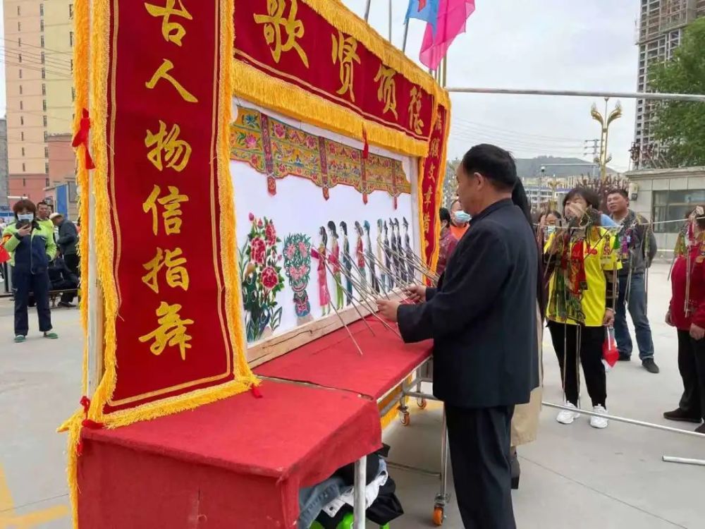 新澳門王中王期期中，揭秘彩票背后的秘密與策略，揭秘新澳門王中王彩票背后的秘密與策略，期期中探秘彩票世界