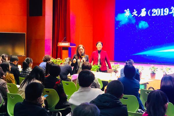 芳草地免費(fèi)資料論壇，共享知識(shí)的海洋，芳草地免費(fèi)資料論壇，知識(shí)的海洋共享平臺(tái)