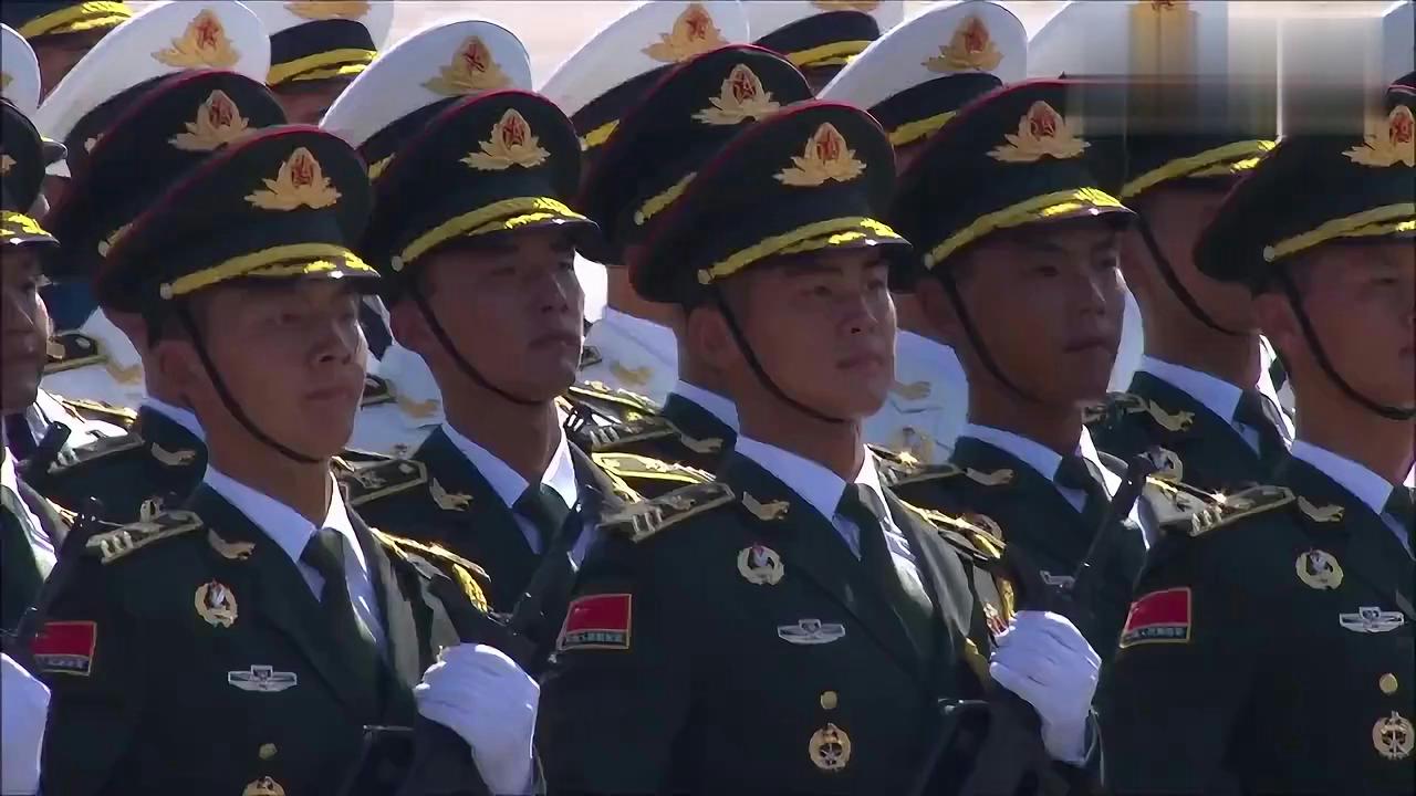 三軍儀仗隊霸氣視頻，展現(xiàn)雄壯軍威與卓越風(fēng)采，三軍儀仗隊雄壯風(fēng)采霸氣展現(xiàn)視頻，彰顯卓越軍威與風(fēng)采