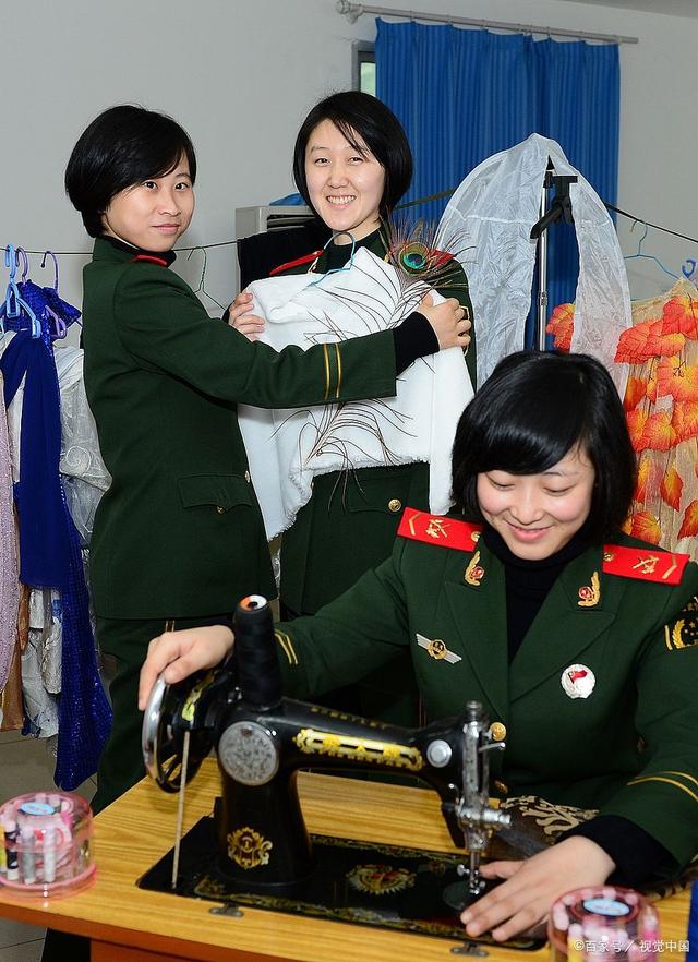 女兵背后的家庭，探尋她們的成長(zhǎng)與力量源泉，女兵背后的家庭，成長(zhǎng)與力量之源的探尋