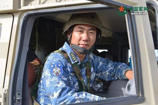 滿廣志現(xiàn)在是什么軍銜？深度解析其軍事生涯及成就，滿廣志的軍銜與軍事生涯，深度解析及成就概覽