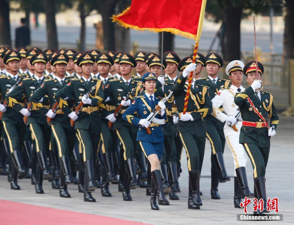 三軍儀仗隊(duì)高清大圖，展現(xiàn)榮耀與威嚴(yán)的壯麗畫(huà)卷，三軍儀仗隊(duì)壯麗畫(huà)卷，榮耀與威嚴(yán)的高清展示