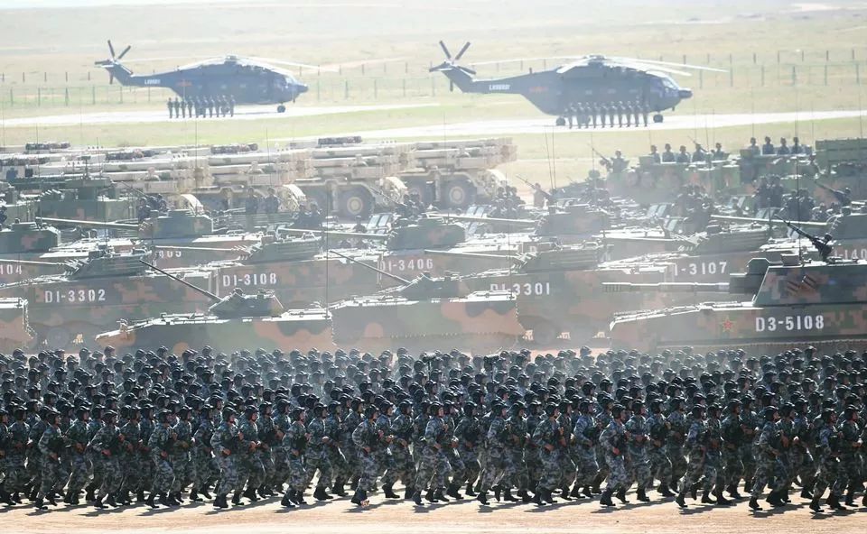 建軍90周年閱兵儀式，回顧輝煌歷程，展望嶄新未來，建軍90周年閱兵儀式，回顧輝煌歷程，展望嶄新未來，彰顯軍威國威的力量展示