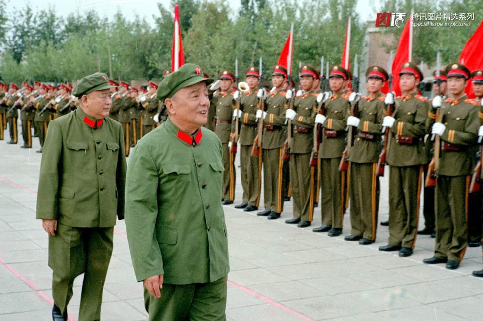 解放軍儀仗隊表演視頻，展現(xiàn)榮耀與力量，解放軍儀仗隊榮耀與力量的震撼表演視頻
