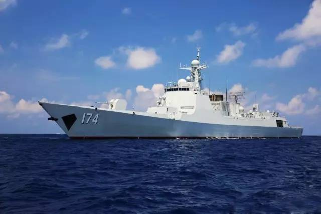 鄭州艦的服役地點(diǎn)，榮耀與擔(dān)當(dāng)?shù)囊娮C，鄭州艦榮耀見證，服役地點(diǎn)與擔(dān)當(dāng)?shù)臉s耀