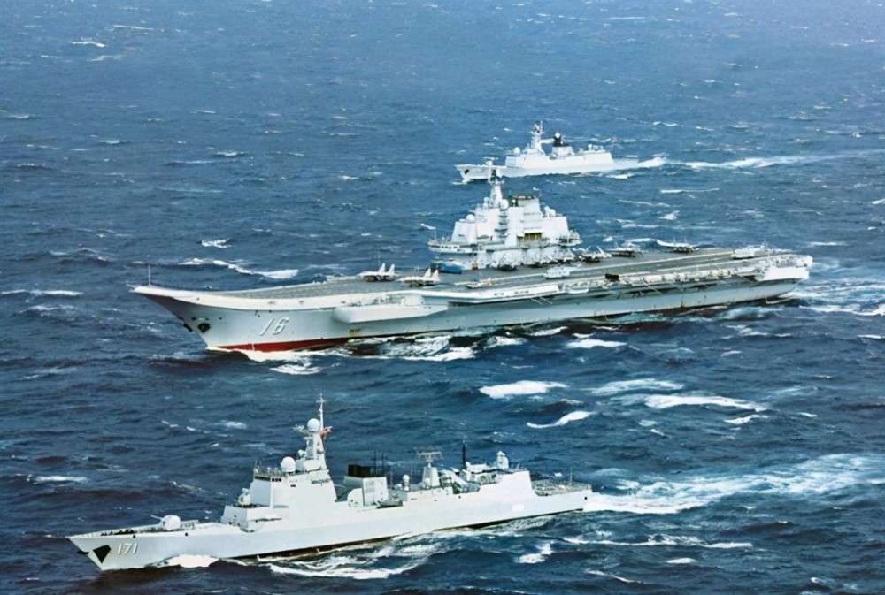 山東艦與伊麗莎白女王號(hào)，兩大戰(zhàn)艦的對(duì)比，山東艦與伊麗莎白女王號(hào)戰(zhàn)艦對(duì)比解析