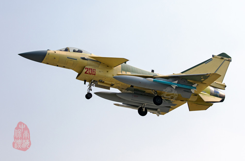 殲10的原型機(jī)是什么？深度解析中國(guó)空軍的主力戰(zhàn)斗機(jī)起源，揭秘殲10原型機(jī)，深度解析中國(guó)空軍主力戰(zhàn)斗機(jī)起源