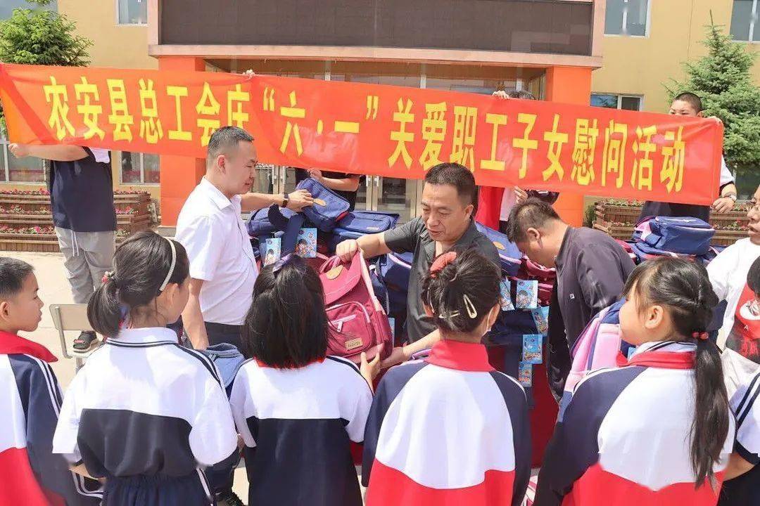 二四六香港天天開(kāi)彩大全，探索彩票世界的奧秘，探索彩票世界奧秘，二四六香港天天開(kāi)彩大全