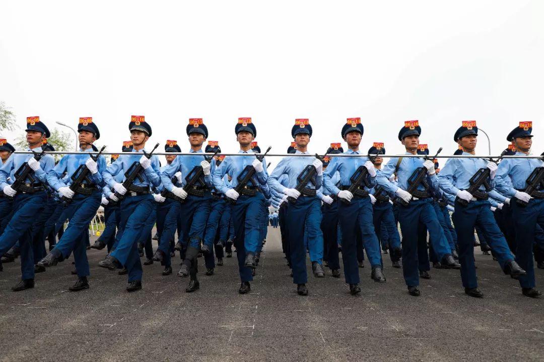 閱兵盛典，2019年的震撼與感動——我的觀后感，閱兵盛典的震撼與感動，我的觀后感回顧與展望（2019年）