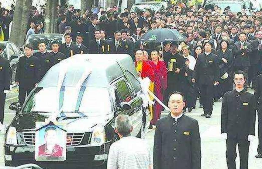 澳門天天六開彩開獎結(jié)果，探索彩票背后的秘密與未來展望（關(guān)鍵詞，澳門彩票，開獎結(jié)果，預(yù)測分析），澳門彩票開獎結(jié)果揭秘，探索過去、預(yù)測未來（深度分析）