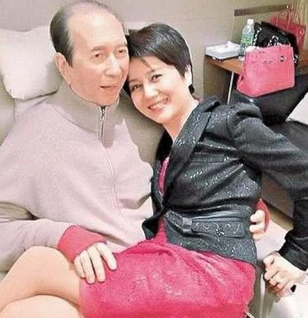 澳門(mén)彩票文化深度解析，探索新澳門(mén)精準(zhǔn)四肖期期中特現(xiàn)象（2025最新趨勢(shì)），澳門(mén)彩票文化深度解析，探索新澳門(mén)精準(zhǔn)四肖期期中特現(xiàn)象（最新趨勢(shì)2025）